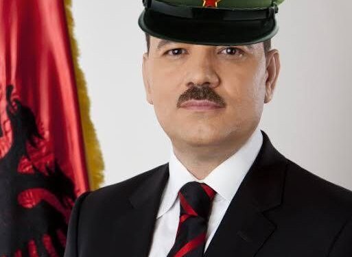 Bujar Nishani reagon i revoltuar pasi e përdorën si leckë SHQUP: “Edi Rama mori dje një dhuratë që do t’i kushtojë politikisht të djathës” Bujar Nishani reagon i revoltuar pasi e përdorën si leckë SHQUP: “Edi Rama mori dje një dhuratë që do t’i kushtojë politikisht të djathës”