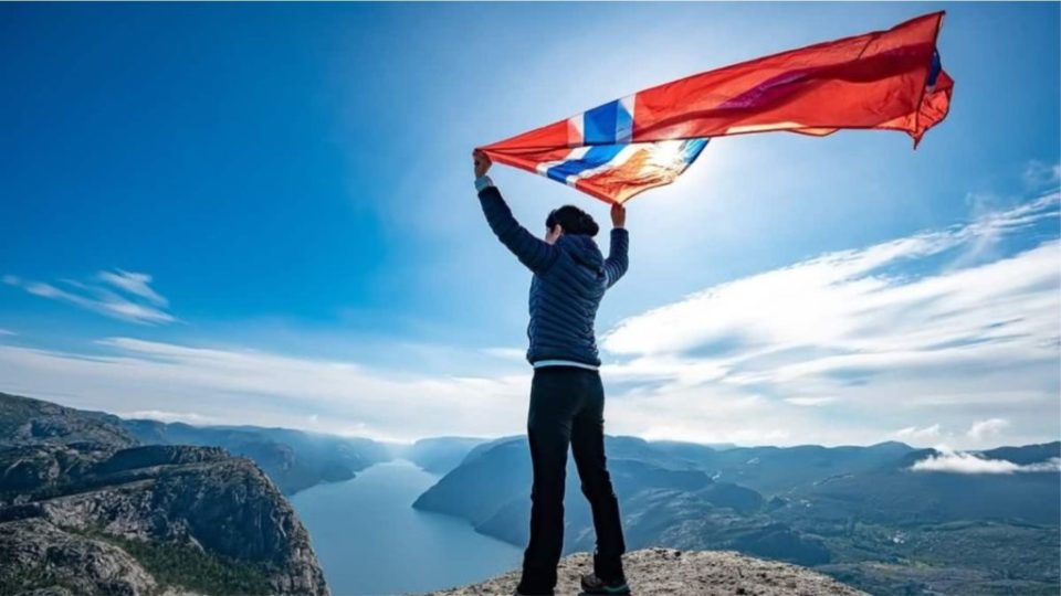 Pas Danimarkës, një tjetër vend skandinav i rikthehet normalitetit falë imunizimit Pas Danimarkës, një tjetër vend skandinav i rikthehet normalitetit falë imunizimit