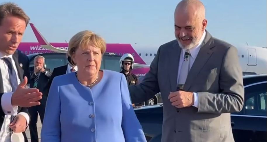 VIDEO/ Rama përcjell Merkelin: Shpresoj të na vizitosh prapë VIDEO/ Rama përcjell Merkelin: Shpresoj të na vizitosh prapë