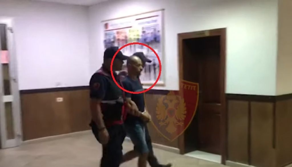 Akuzohet për vrasjen e Xhuliano Bullarit, tenton vetëvrasjen në burg Bledar Selmanaj Akuzohet për vrasjen e Xhuliano Bullarit, tenton vetëvrasjen në burg Bledar Selmanaj