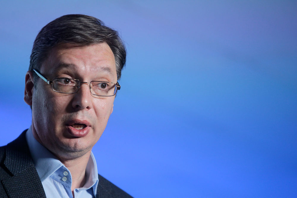 Skandali: Djali i Vuçiç i ka dhënë një thes me para një të dënuari për krime lufte Skandali: Djali i Vuçiç i ka dhënë një thes me para një të dënuari për krime lufte