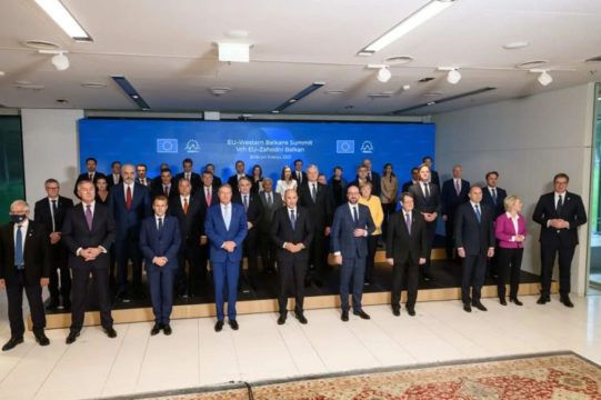 Neue Zürcher Zeitung: BE gënjen për zgjerimin me Ballkanin, e kanë zakon Neue Zürcher Zeitung: BE gënjen për zgjerimin me Ballkanin, e kanë zakon