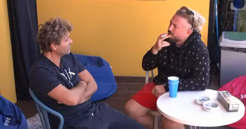 “Nëse del, vij pas teje”! Sabiani i bën deklaratën e fortë konkurrentit të “Big Brother VIP”: Je 100 mijë euroshi im “Nëse del, vij pas teje”! Sabiani i bën deklaratën e fortë konkurrentit të “Big Brother VIP”: Je 100 mijë euroshi im