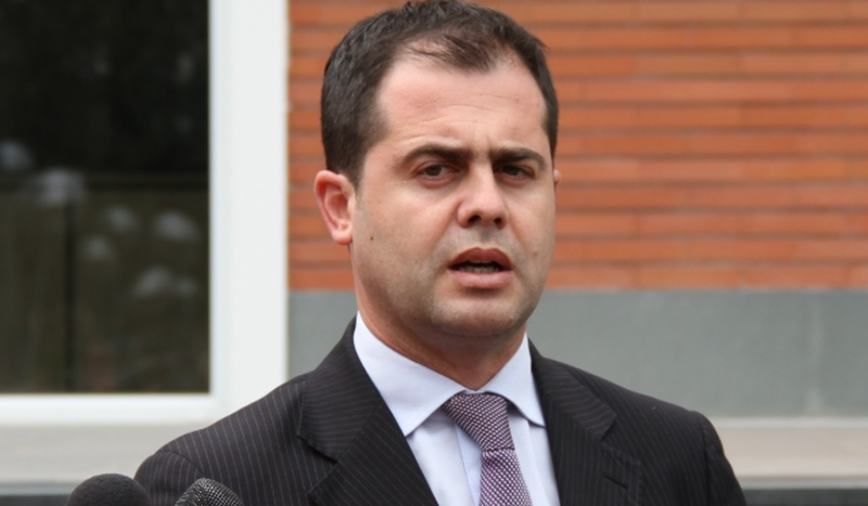 Oerd Bylykbashi: Askush nuk më nxjerr dot mua nga PD, kryetari nuk ka kompetencë për të tilla vendime Oerd Bylykbashi: Askush nuk më nxjerr dot mua nga PD, kryetari nuk ka kompetencë për të tilla vendime