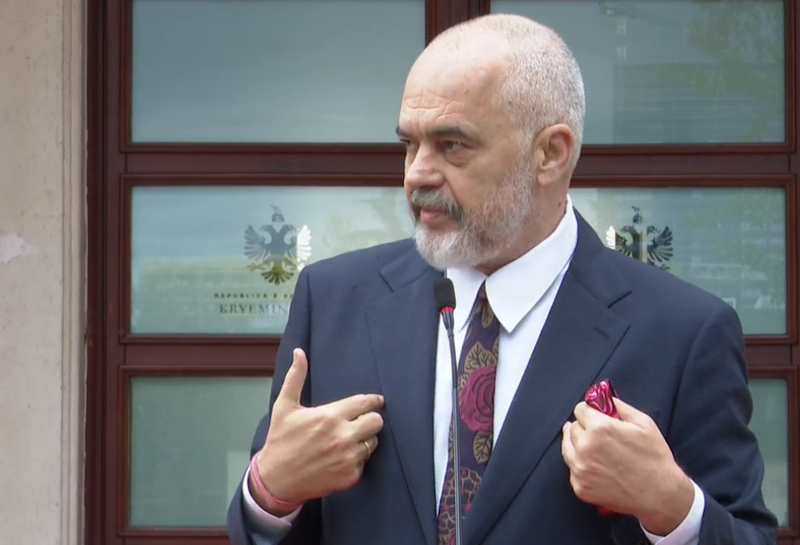 “Nuk jemi qeveria e Sudes dhe Vehbiut ne”! Rama ‘thumbon’ ashpër Bashën: Mos dëgjoni broçkulla!