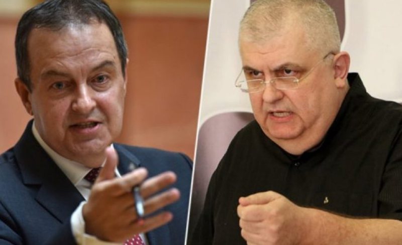 “Ti duhesh arrestuar”, politikani serb përplaset me Daçiç: Kosova nuk ka asgjë për të njohur, ajo është një shtet i pavarur “Ti duhesh arrestuar”, politikani serb përplaset me Daçiç: Kosova nuk ka asgjë për të njohur, ajo është një shtet i pavarur