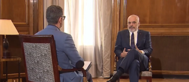 Serbët acarohen me Ramën për aspiratat e bashkimit Shqipëri-Kosovë! Kryeministri tjetër mesazh Beogradit për raportet me Prishtinën Serbët acarohen me Ramën për aspiratat e bashkimit Shqipëri-Kosovë! Kryeministri tjetër mesazh Beogradit për raportet me Prishtinën