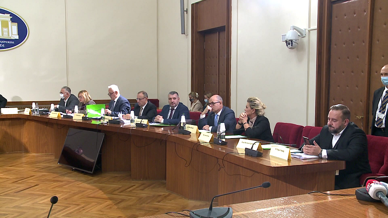 Komisioni Hetimor për zgjedhjet e 25 prillit, thirren si dëshmitarë Arben Kraja, Olsian Çela, Veliaj dhe Rama Komisioni Hetimor për zgjedhjet e 25 prillit, thirren si dëshmitarë Arben Kraja, Olsian Çela, Veliaj dhe Rama