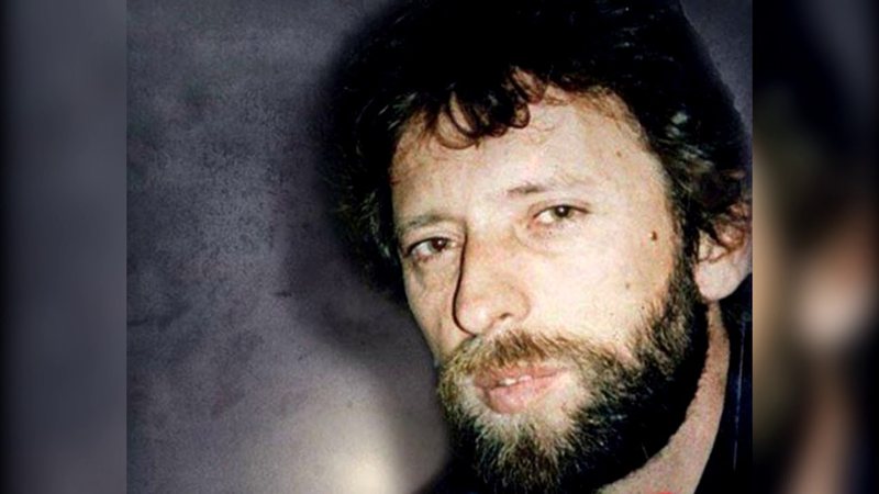 26 vite nga zhdukja e Remzi Hoxhës! Përurohet në Shkup rruga me emrin e tij, reagon djali: Babanë ma zhduku SHIK-u i Berishës i cili bashkëpunoi me Millosheviçin 26 vite nga zhdukja e Remzi Hoxhës! Përurohet në Shkup rruga me emrin e tij, reagon djali: Babanë ma zhduku SHIK-u i Berishës i cili bashkëpunoi me Millosheviçin