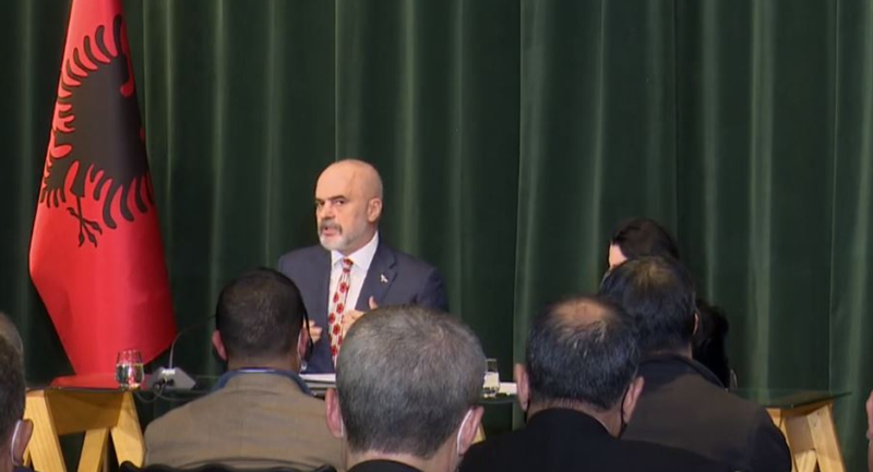 “Ky është një ofendim i madh”! Kryeministri del me paralajmërimin e fortë: Me ndihmë e donatorëve do skanojmë… “Ky është një ofendim i madh”! Kryeministri del me paralajmërimin e fortë: Me ndihmë e donatorëve do skanojmë…