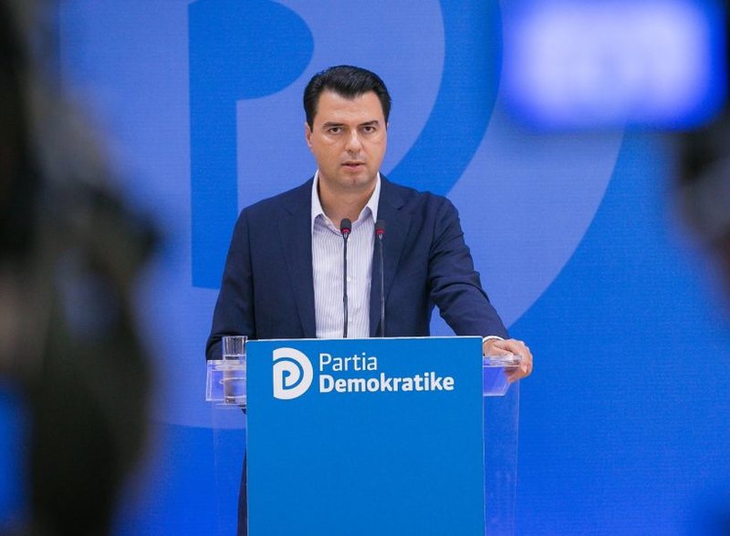 Ish-kreu i PD-së paralajmëron ndryshimin drastik në Partinë Demokratike: Deri në vitin e ri çdo gjë do mbarojë! Ja fundi “tragjik” që e pret Lulzim Bashën Ish-kreu i PD-së paralajmëron ndryshimin drastik në Partinë Demokratike: Deri në vitin e ri çdo gjë do mbarojë! Ja fundi “tragjik” që e pret Lulzim Bashën