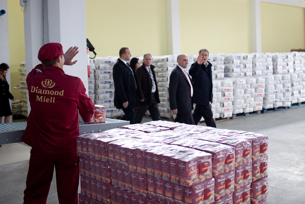 Kompanitë e miellit, një vit nën hetim! Konkurrenca i’u kërkon raport mbi kostot dhe çmimin e shitjes së miellit Kompanitë e miellit, një vit nën hetim! Konkurrenca i’u kërkon raport mbi kostot dhe çmimin e shitjes së miellit