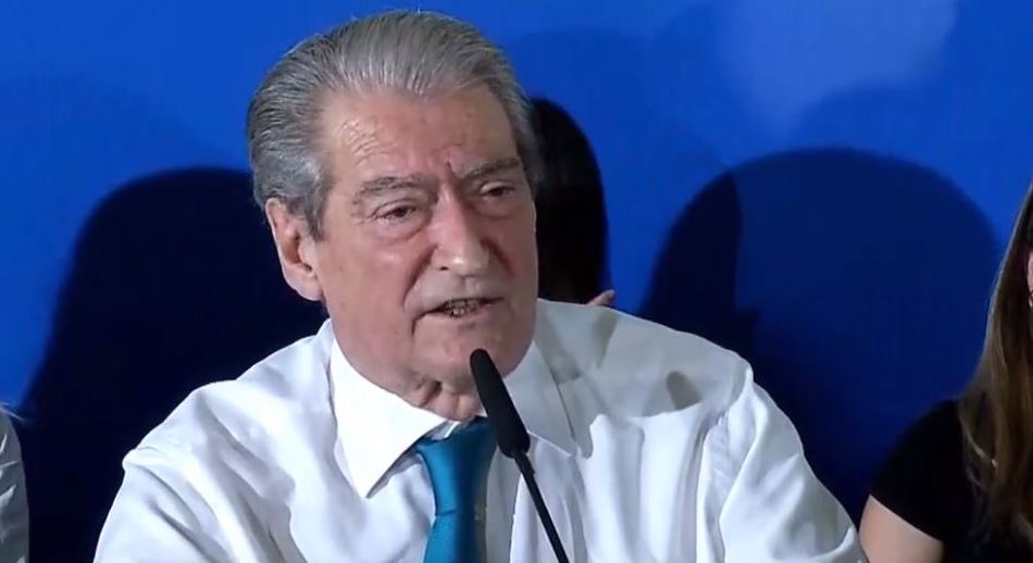 Berisha i drejtohet Bashës me tone të ashpra: Hiq dorë nga marrëveshjet Berisha i drejtohet Bashës me tone të ashpra: Hiq dorë nga marrëveshjet