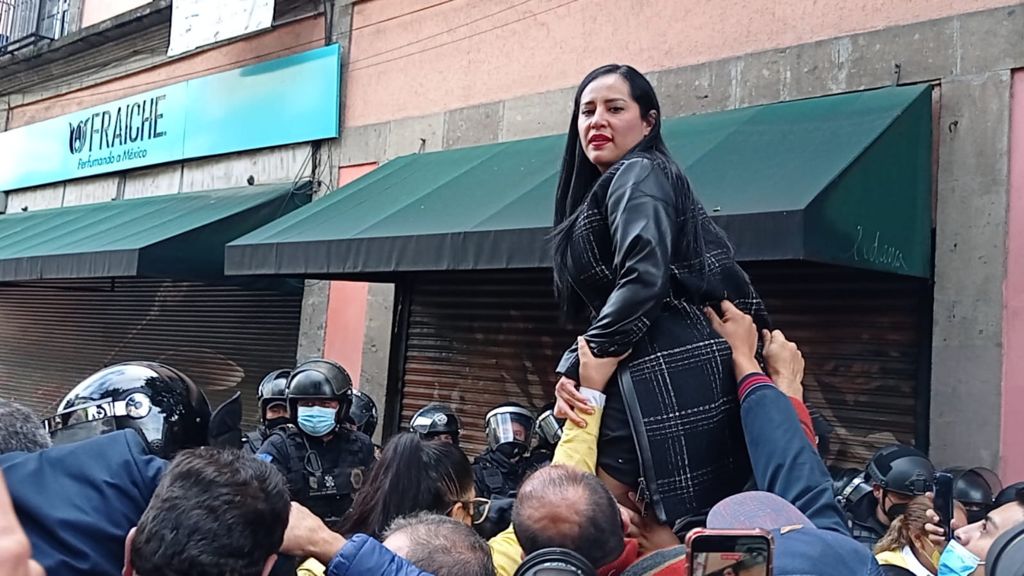 Kryebashkiakja bukuroshe kërcënon hapur kartelet e drogës: Do t’ju zhdukim! Kryebashkiakja bukuroshe kërcënon hapur kartelet e drogës: Do t’ju zhdukim!