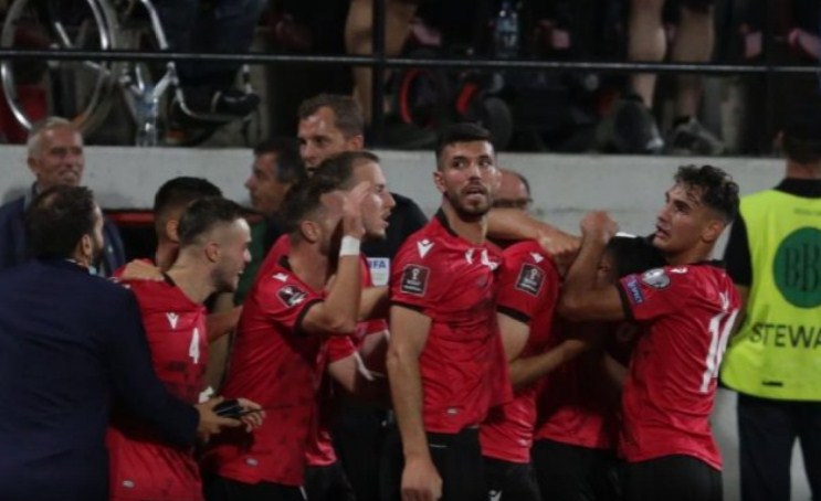 Reja shpall listën, ja kuqezinjtë që do të tentojnë mrekullinë me Hungarinë dhe Poloninë Reja shpall listën, ja kuqezinjtë që do të tentojnë mrekullinë me Hungarinë dhe Poloninë