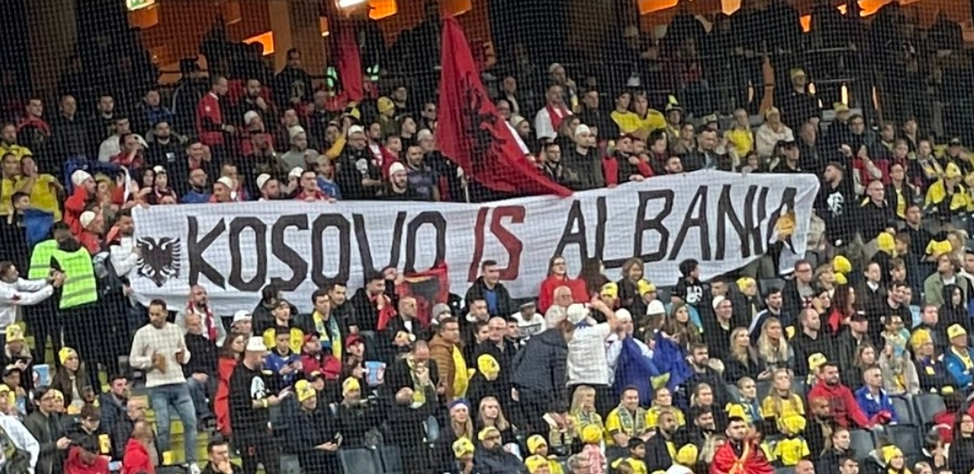 Çmenden mediat serbe pas ndeshjes Suedi – Kosovë: Në sy të Evropës ndodhi skandali i madh Çmenden mediat serbe pas ndeshjes Suedi – Kosovë: Në sy të Evropës ndodhi skandali i madh