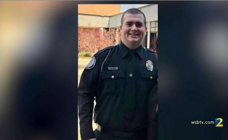 E kishte ditën e parë të punës në terren, vritet me armë zjarri një polic në SHBA E kishte ditën e parë të punës në terren, vritet me armë zjarri një polic në SHBA