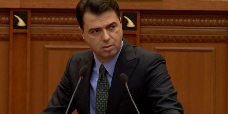 Basha ka tre humbje rresht, por i kujton Ramës fitoren e 2011! Kryeministri: Po Ristani ç’thotë? Oriste? E kam me pengun Basha ka tre humbje rresht, por i kujton Ramës fitoren e 2011! Kryeministri: Po Ristani ç’thotë? Oriste? E kam me pengun