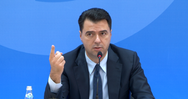 Basha: S’ka forcë që na ndalë rrugën për ndryshim, kundër të gjitha pengesave! Shqiptarët s’kanë bukë të hanë, ju flisni për satelitë Basha: S’ka forcë që na ndalë rrugën për ndryshim, kundër të gjitha pengesave! Shqiptarët s’kanë bukë të hanë, ju flisni për satelitë