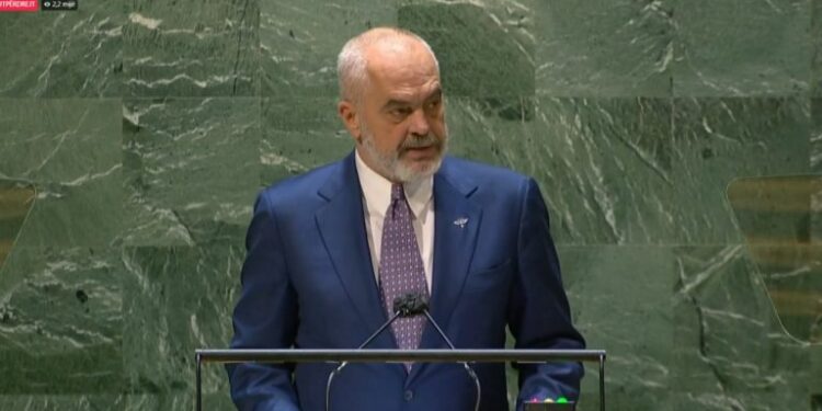 “Jemi përballë sfidave të mëdha kur sheh fëmijët e tu apo familjen të cënohet pa baza”! Kryeministri Rama del me mesazhin e rëndësishëm: Media online ka minuar lirinë e fjalës! “Jemi përballë sfidave të mëdha kur sheh fëmijët e tu apo familjen të cënohet pa baza”! Kryeministri Rama del me mesazhin e rëndësishëm: Media online ka minuar lirinë e fjalës!