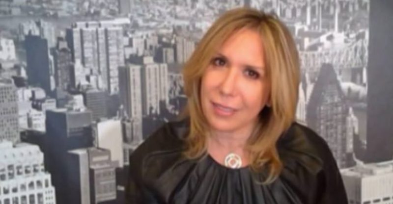 Humbje e madhe për “Vajtoret” e Berishës: Evi Kokalari largohet nga Shqipëria Humbje e madhe për “Vajtoret” e Berishës: Evi Kokalari largohet nga Shqipëria