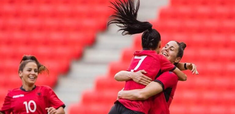 VIDEO/ Shqipëria MAGJIKE ndaj Armenisë, Kombëtarja triumfon me goleadë në kualifikuese (FEMRA) VIDEO/ Shqipëria MAGJIKE ndaj Armenisë, Kombëtarja triumfon me goleadë në kualifikuese (FEMRA)