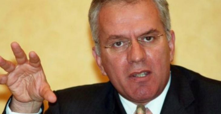 Kryeministri i irrituar me “lehsit” në parlament: “Ne nuk matemi dot me ju”! Ti ke qenë i zënë me përmirësimin e cilësisë së diellit Kryeministri i irrituar me “lehsit” në parlament: “Ne nuk matemi dot me ju”! Ti ke qenë i zënë me përmirësimin e cilësisë së diellit