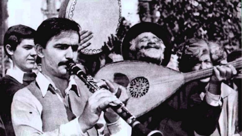 “Gjeneral Gramafoni” dhe skenari që u ndërtua mbi një tregim të vjedhur!? “Gjeneral Gramafoni” dhe skenari që u ndërtua mbi një tregim të vjedhur!?