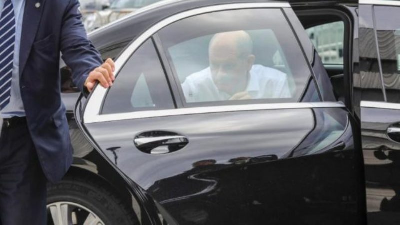 Një “bishë” super luksoze për kancelarin e ri gjerman Një “bishë” super luksoze për kancelarin e ri gjerman