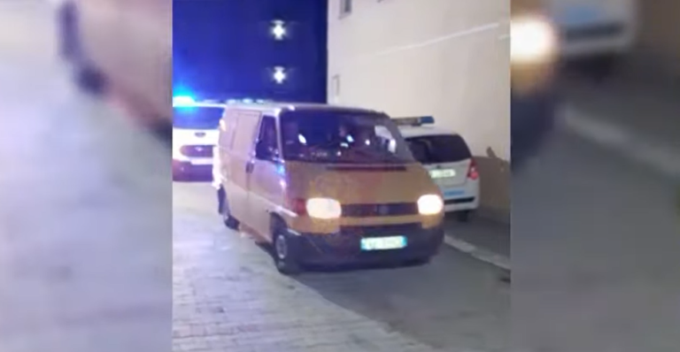 Operacioni i Europol me 330 të arrestuar, 19 prej tyre në Shqipëri, sekuestrohen qindra kg drogë Operacioni i Europol me 330 të arrestuar, 19 prej tyre në Shqipëri, sekuestrohen qindra kg drogë