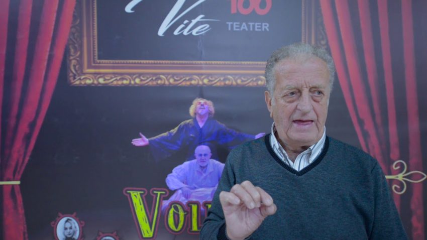 ”Me mire gjalle pa dekorata, se ne dhe me dekorata”! Humoristi Vasil Vaso del hapur ”Me mire gjalle pa dekorata, se ne dhe me dekorata”! Humoristi Vasil Vaso del hapur