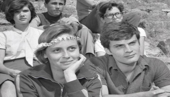 40 vite pas premierës së filmit “Në çdo stinë”! Anisa Markarian “kthehet pas në kohë” dhe tregon me detaje prapaskenat 40 vite pas premierës së filmit “Në çdo stinë”! Anisa Markarian “kthehet pas në kohë” dhe tregon me detaje prapaskenat