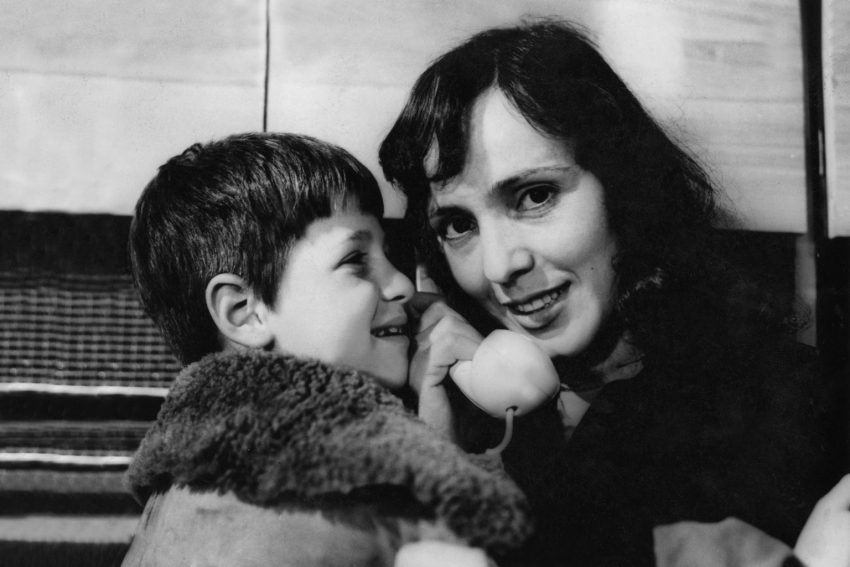 E turpshme për shtetin shqiptar që e la në harresë! Enigmatikja Violeta Dede, largimi misterioz nga jeta dhe sa shumë pikëpyetje E turpshme për shtetin shqiptar që e la në harresë! Enigmatikja Violeta Dede, largimi misterioz nga jeta dhe sa shumë pikëpyetje