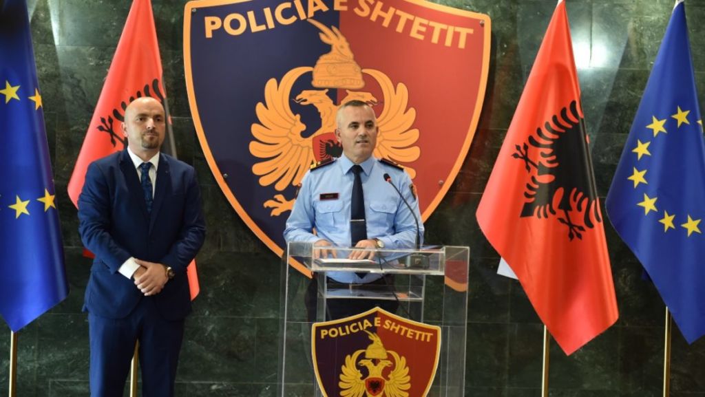 Dorëheqja e Ardi Veliut: Kush është kandidati kryesor për të marrë detyrën e drejtorit të Policisë së Shtetit? Dorëheqja e Ardi Veliut: Kush është kandidati kryesor për të marrë detyrën e drejtorit të Policisë së Shtetit?