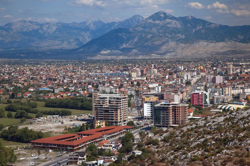 “Lajm sensacional”! Piktori i njohur tregon se çfarë është gjetur në kantinën e një familjeje të vjetër shkodrane: Pritet të vinë ekspertët “Lajm sensacional”! Piktori i njohur tregon se çfarë është gjetur në kantinën e një familjeje të vjetër shkodrane: Pritet të vinë ekspertët