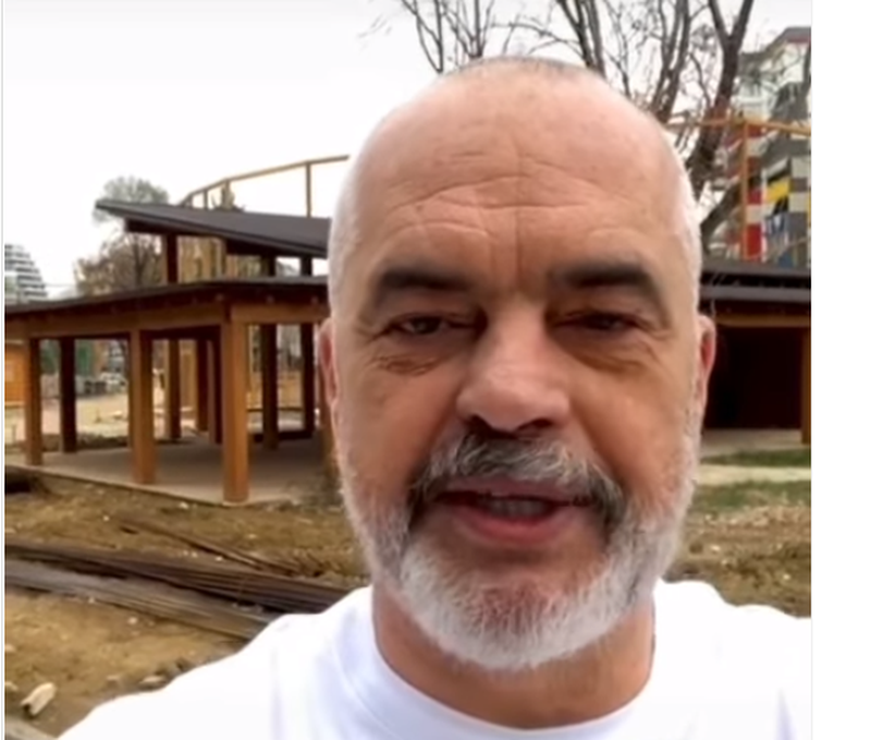 “Fëmijët do kenë atraksionin e munguar”, kryeministri Rama publikon videon dhe tregon çfarë po ndodh me projektin e rëndësishëm në Tiranë “Fëmijët do kenë atraksionin e munguar”, kryeministri Rama publikon videon dhe tregon çfarë po ndodh me projektin e rëndësishëm në Tiranë