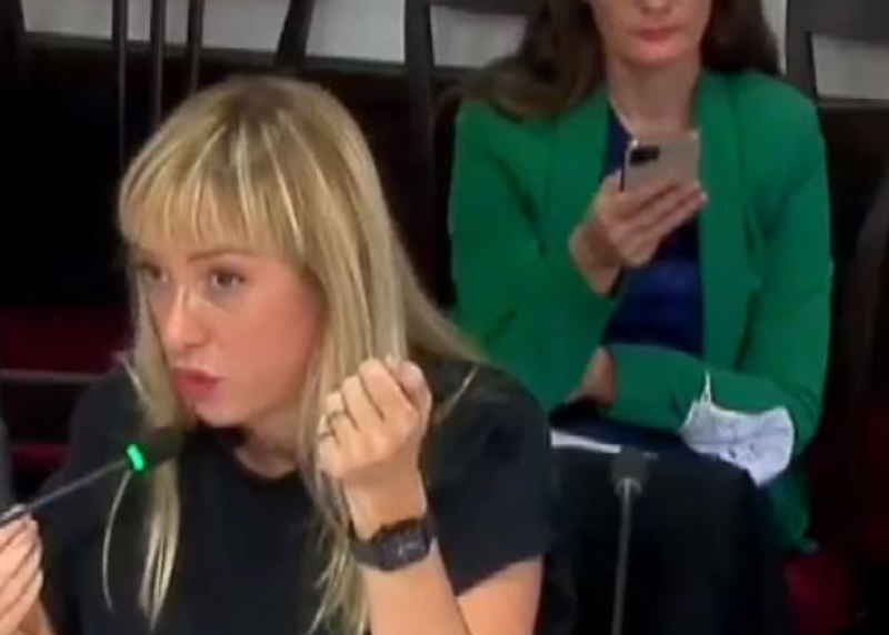 Incidenti ndaj gazetares Anila Hoxha, Rama reagon për herë të parë: Zero tolerancë për këdo që dëmton imazhin e Policisë së Shtetit! Ligji nuk kërcënon dhe shan, por… Incidenti ndaj gazetares Anila Hoxha, Rama reagon për herë të parë: Zero tolerancë për këdo që dëmton imazhin e Policisë së Shtetit! Ligji nuk kërcënon dhe shan, por…