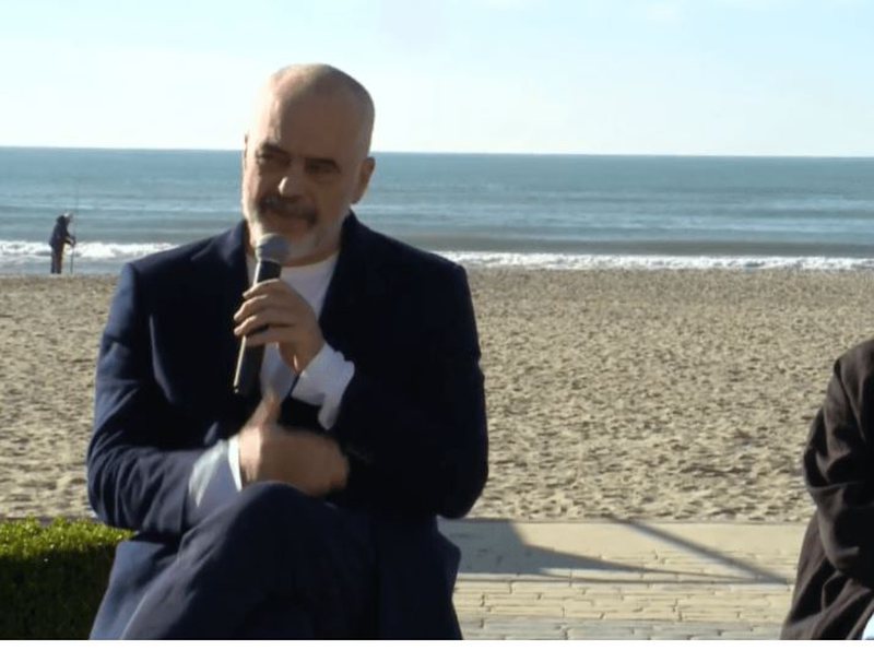 Kryeministri Rama rrëfen historinë e rinisë, zbulon si u përball me policinë: Më erdhi inspektori në hotel për një… Kryeministri Rama rrëfen historinë e rinisë, zbulon si u përball me policinë: Më erdhi inspektori në hotel për një…