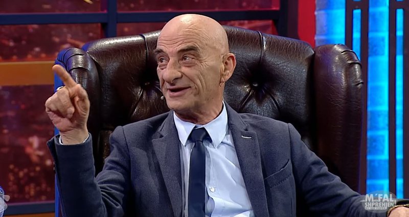 “Më ka vrarë shumë nga ana morale”! Cekja i Beratit rrëfen për herë të parë pakënaqësinë ndaj këtij kryebashkiaku: E kisha mik, kemi ngrënë dreka e darka, kur ai… “Më ka vrarë shumë nga ana morale”! Cekja i Beratit rrëfen për herë të parë pakënaqësinë ndaj këtij kryebashkiaku: E kisha mik, kemi ngrënë dreka e darka, kur ai…