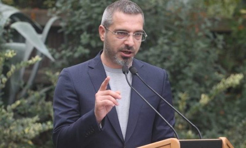 Vijon ‘telenovela’ Tahiri, dosja e ish-ministrit dorëzohet në Apel, ja çfarë do të ndodhë sot Vijon ‘telenovela’ Tahiri, dosja e ish-ministrit dorëzohet në Apel, ja çfarë do të ndodhë sot