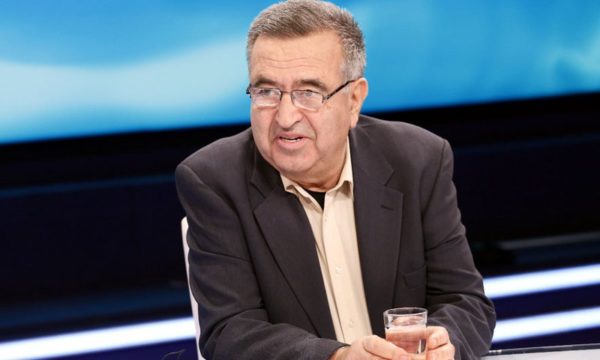 Përçarja e PD ngjarje e paralajmëruar , Berisha po sillet si pushtues pasi Gjykata e Apelit nuk e ka thënë ende fjalën e fundit Përçarja e PD ngjarje e paralajmëruar , Berisha po sillet si pushtues pasi Gjykata e Apelit nuk e ka thënë ende fjalën e fundit