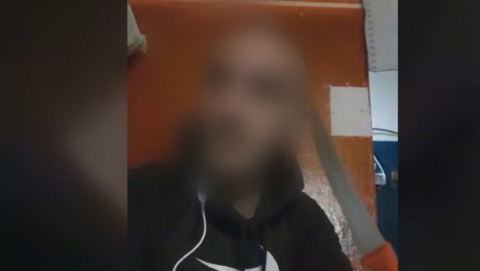 Shqiptari në burgun maqedonas: S’na japin ushqim, na rrezikohet jeta dhe ka racizëm Shqiptari në burgun maqedonas: S’na japin ushqim, na rrezikohet jeta dhe ka racizëm