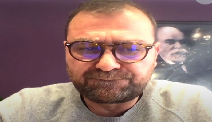 Lukunia e hajdutëve drejton zyrat e shtetit! Drejtori i KESH Ergys Verdho bënë tender 980 milionë lekë, për furnizimin me ujë të makinave zjarrfikëse të 3 HEC-ve Lukunia e hajdutëve drejton zyrat e shtetit! Drejtori i KESH Ergys Verdho bënë tender 980 milionë lekë, për furnizimin me ujë të makinave zjarrfikëse të 3 HEC-ve