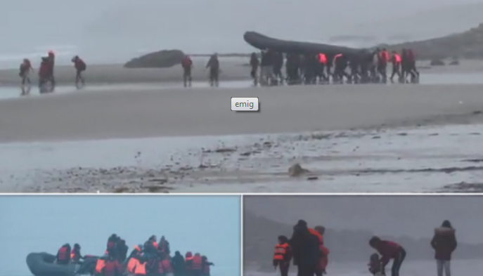 Momentet shokuese kur 40 emigrantë e trafikantë zbarkojnë barkat në breg në veri të Francës, asnjë polic nuk i ndalon