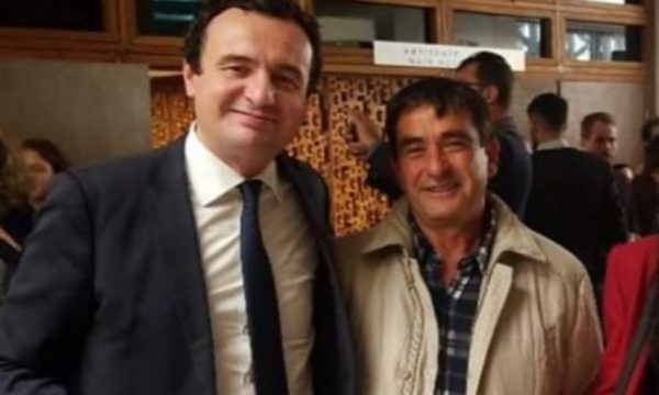 Menopauzë mashkullore vetëm përfaqësuesit e Albinit shpikin! Pas akuzave për dhunë ndaj të miturit reagon zyrtari: Jam në fazë të menopauzës dhe s’kam…?! Menopauzë mashkullore vetëm përfaqësuesit e Albinit shpikin! Pas akuzave për dhunë ndaj të miturit reagon zyrtari: Jam në fazë të menopauzës dhe s’kam…?!