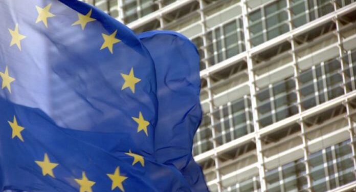 Njihuni me rregullat për ‘green pass’ në Evropë dhe në mbarë botën Njihuni me rregullat për ‘green pass’ në Evropë dhe në mbarë botën