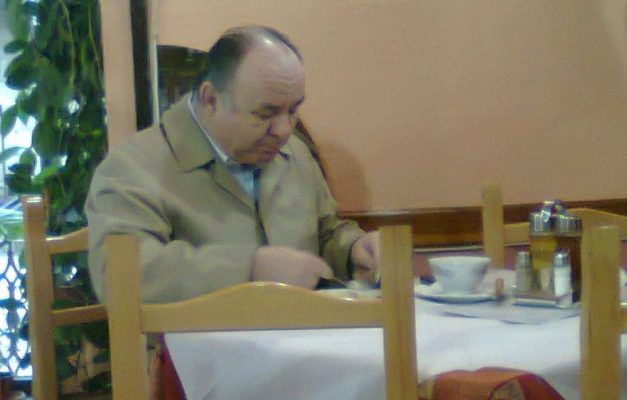 VIDEO/ Fahri Balliu “ndez” studion me deklarata të forta dhe një… p*rdhë live VIDEO/ Fahri Balliu “ndez” studion me deklarata të forta dhe një… p*rdhë live