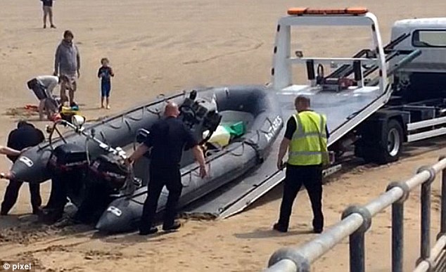 Tirana zyrtare reagoi me zemërim ndaj këtij mashtrimi mediatik! “Azilkërkuesit e Britanisë së Madhe do të strehohen në Shqipëri”?! Ambasadori Qirko: Lajm i rremë! Tirana zyrtare reagoi me zemërim ndaj këtij mashtrimi mediatik! “Azilkërkuesit e Britanisë së Madhe do të strehohen në Shqipëri”?! Ambasadori Qirko: Lajm i rremë!