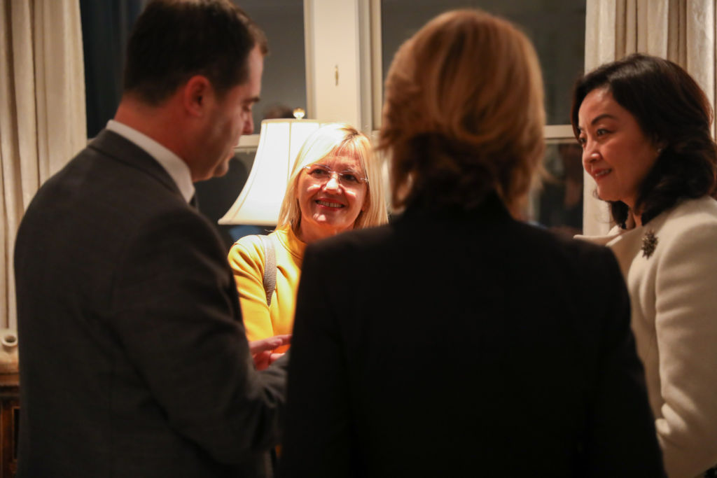 Ambasada e SHBA bën bilancin e 5 viteve të reformës në drejtësi: Nuk është e lehtë, e shpejtë apo e përsosur Ambasada e SHBA bën bilancin e 5 viteve të reformës në drejtësi: Nuk është e lehtë, e shpejtë apo e përsosur