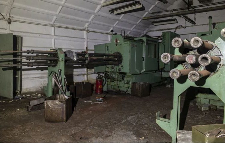 Media amerikane hyn brenda bazës së Poliçanit: Ka labirinte ku mund të humbisni Media amerikane hyn brenda bazës së Poliçanit: Ka labirinte ku mund të humbisni